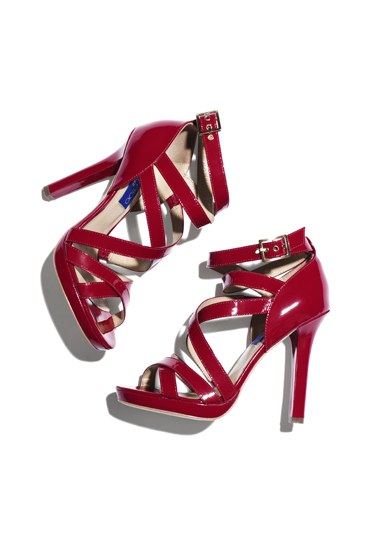 HM-Jimmy-Choo-shoes-red-135640_L